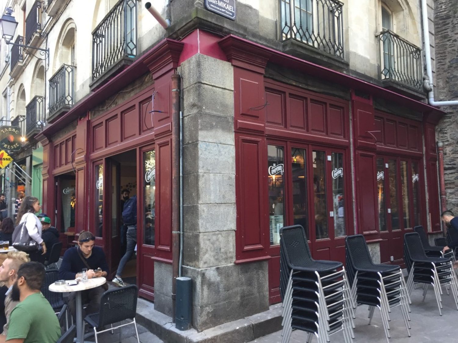 Devanture bar Rennes